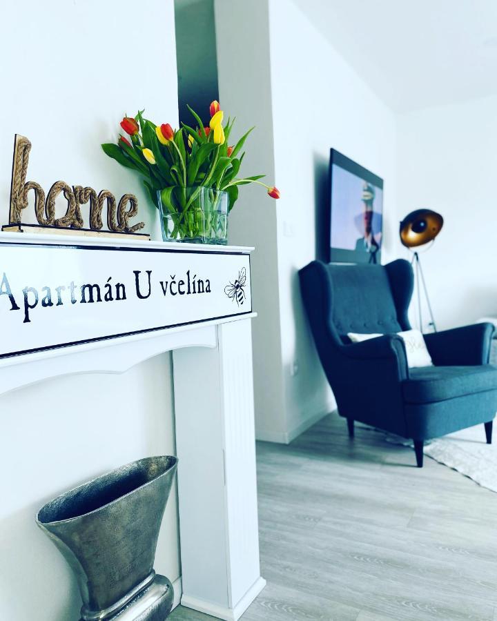 Apartman U Vcelina フルメツ・ナト・ツィドリノウ エクステリア 写真